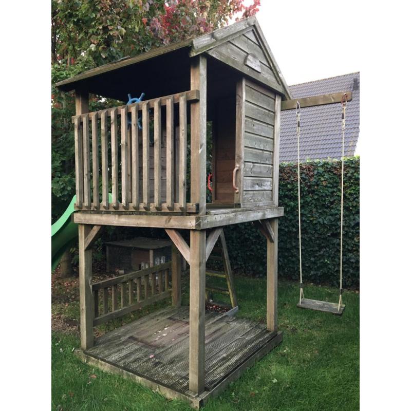 Houten speelhuisje