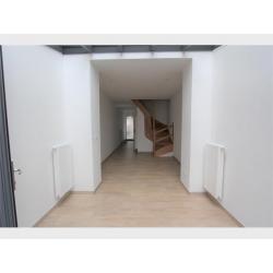 Huis te huur (2 slpks) met rustige koer
