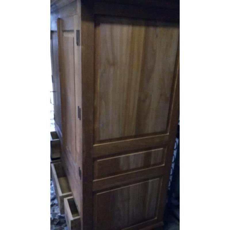 hoge teakhouten kast