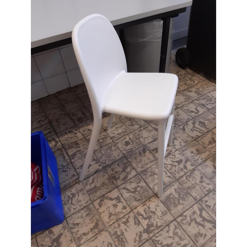 peuterstoel voor aan tafel