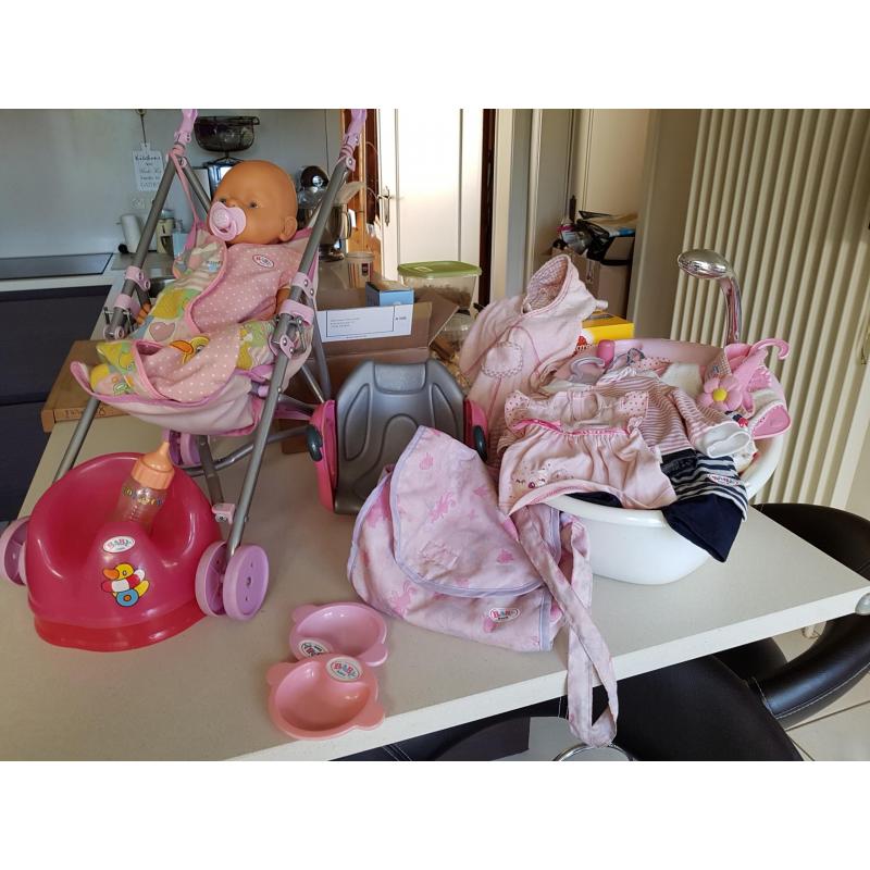 Uitgebreide poppenset van Baby Born