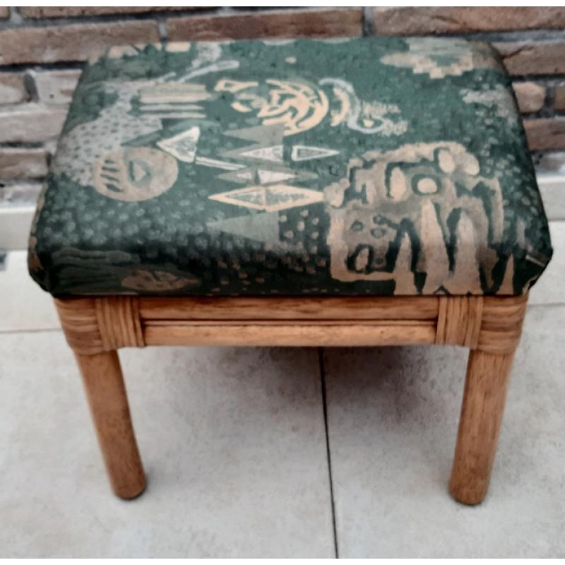 Rotantafel met glas en 4 rotan zetels
