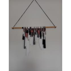 HANDGEMAAKTE TASSEL