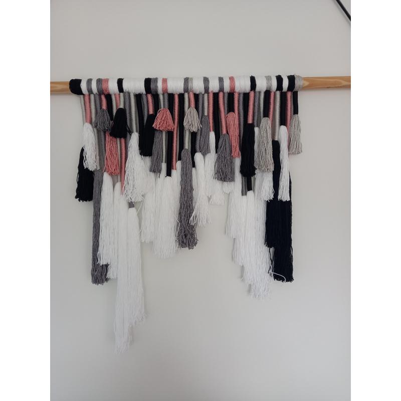 HANDGEMAAKTE TASSEL