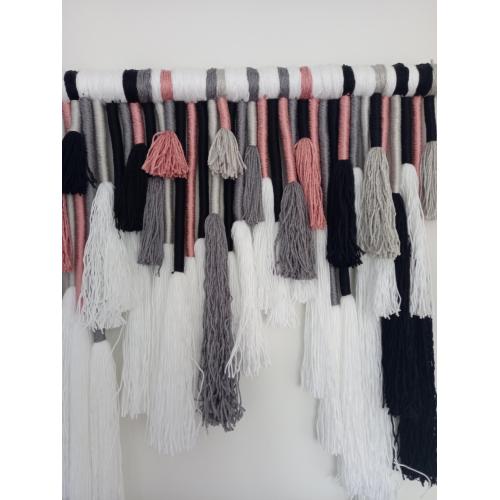 HANDGEMAAKTE TASSEL