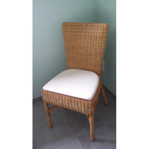 Stoelen in riet