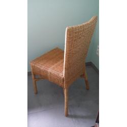 Stoelen in riet