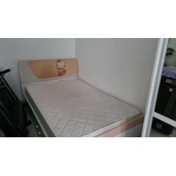 Hello Kitty bed