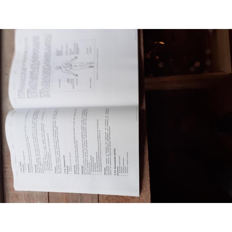 Studieboeken voor de CAM opleiding Natuurgeneeskunde