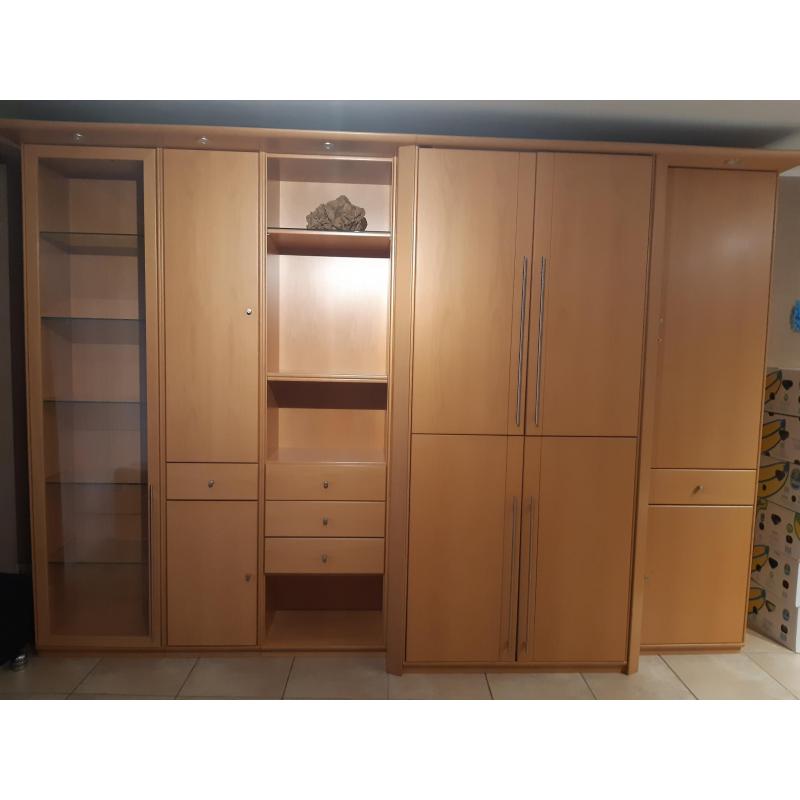 Grote luxewandkast