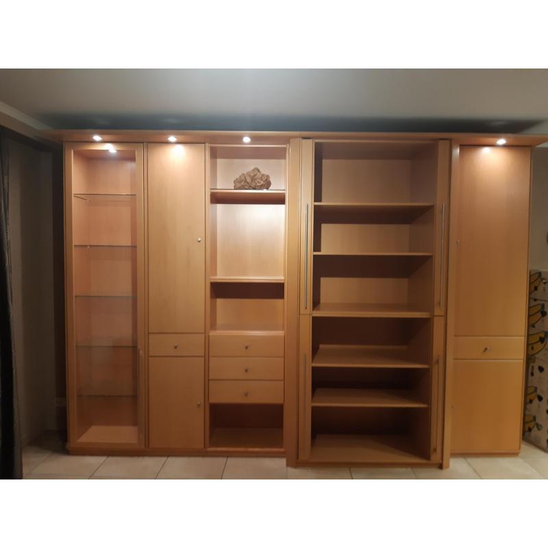 Grote luxewandkast