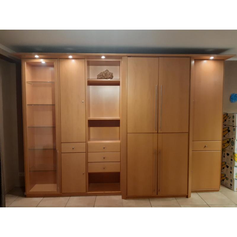 Grote luxewandkast