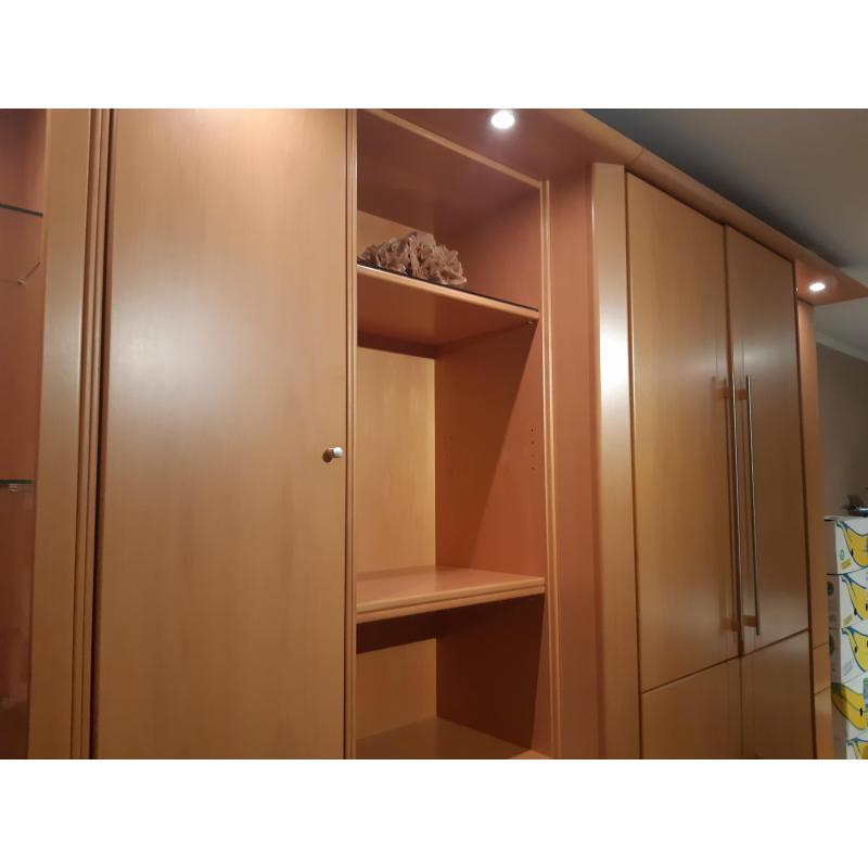 Grote luxewandkast