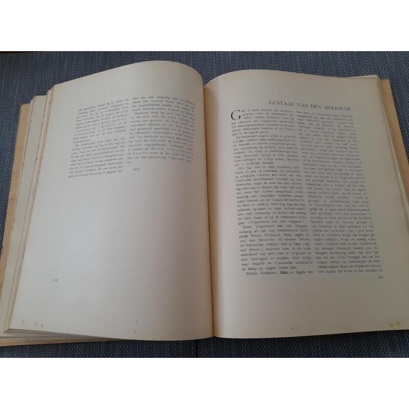 Altes Buch UIT VLAANDERENS KUNSTHALLE von ISIDOOR VAN BEUGEM