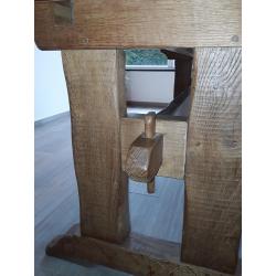 Schitterende unieke eettafel, kloosterstijl