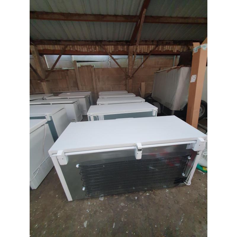 LOT VAN 16 DIEPVRIEZERS 465L