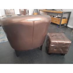 Fauteuil met hocker
