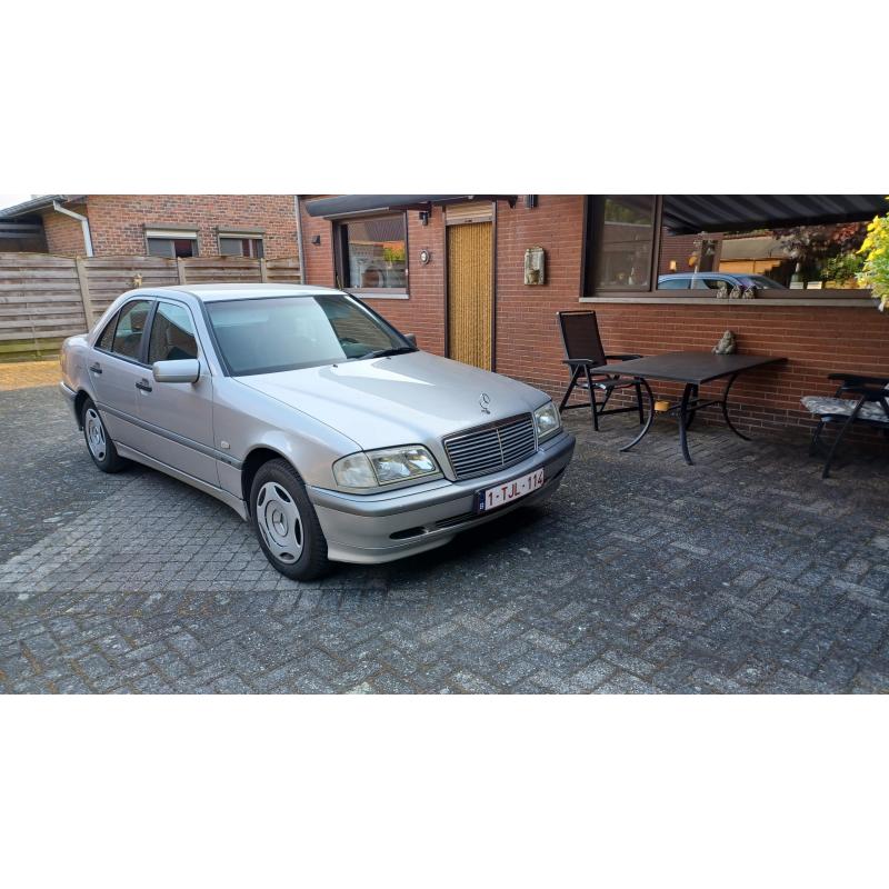 Te Koop Mercedes C180