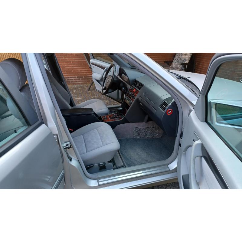 Te Koop Mercedes C180