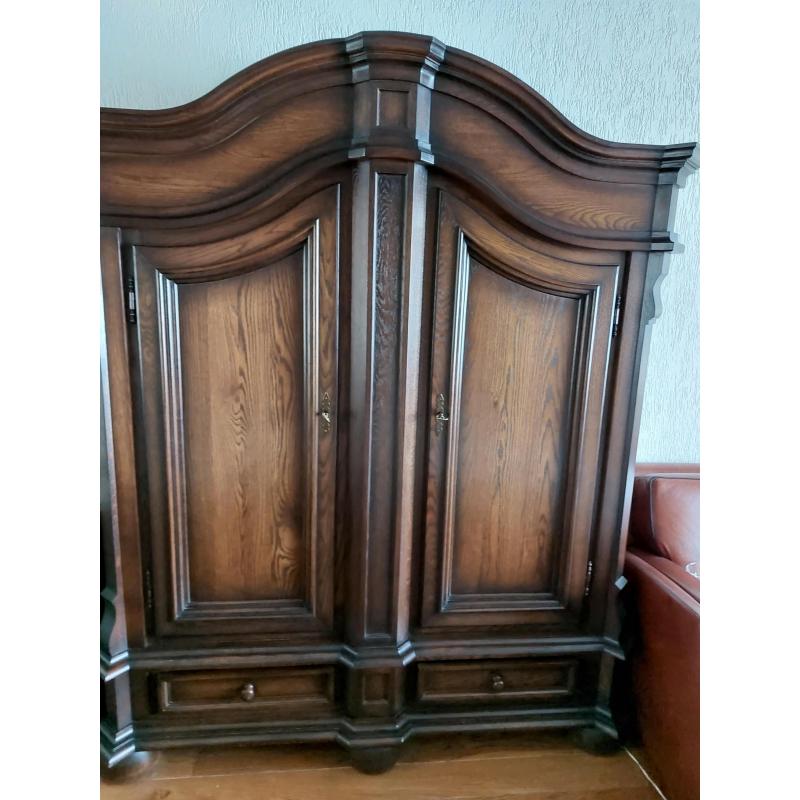 Eiken kabinent kast