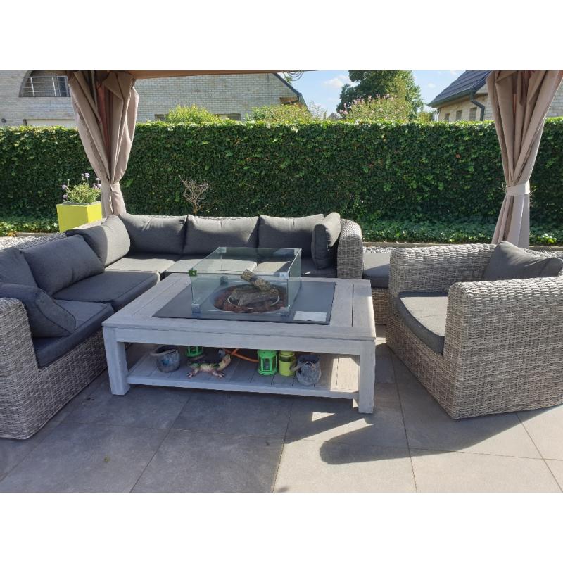 Longeset van wicker en aluminium. Memphis v garden collection