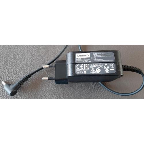Lenovo laptop met QWERTY-toetsenbord