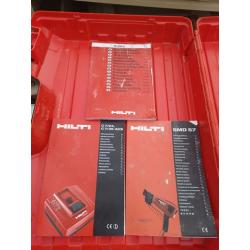 schroefmachine Hilti met schroefmagazijn