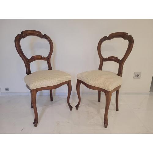 2 prachtige antieken stoelen