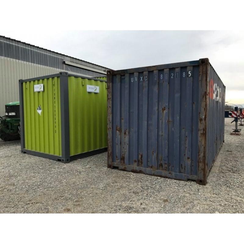 Gebruikte en nieuwe zeecontainers