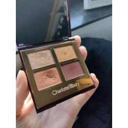 Charlotte Tilbury - Queen of glow quad