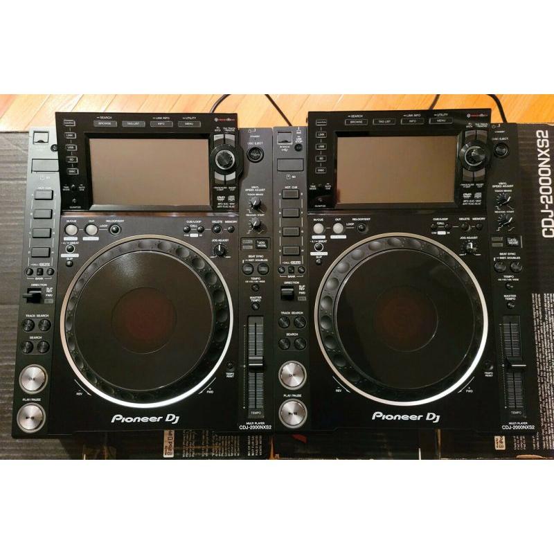 Pioneer DJ 2x Pioneer Cdj-2000Nxs2 & Djm-900Nxs2 Hdj-2000 Mk2 Dj Pakket