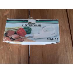 Elektrisch mes, roestvrij staal, voor moeiteloos snijden van brood, vlees en diepvriesproducten Over dit item