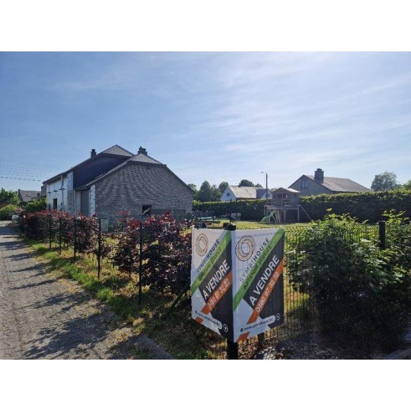 BERTRIX: Ruime vrijstaande woning (2015) met tuin – VAS1420