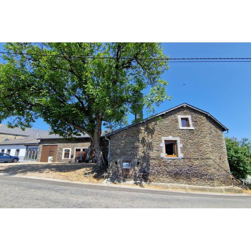 MONCEAU (Bièvre - Ardennen): Ardeense woning met gite op 10a70 – VAS1448