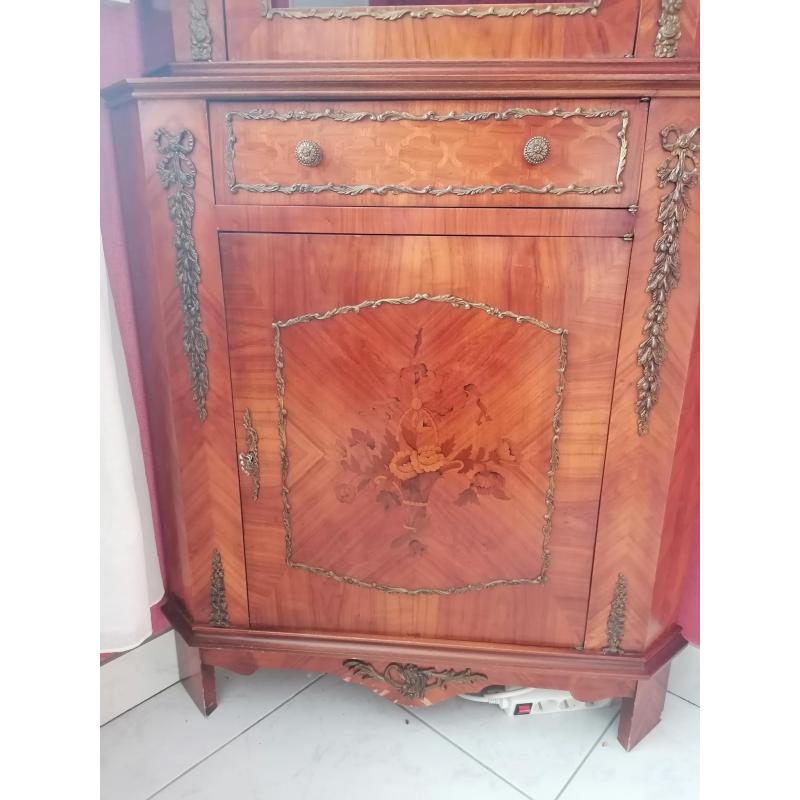 19de eeuwse hoekkast Rococo stijl