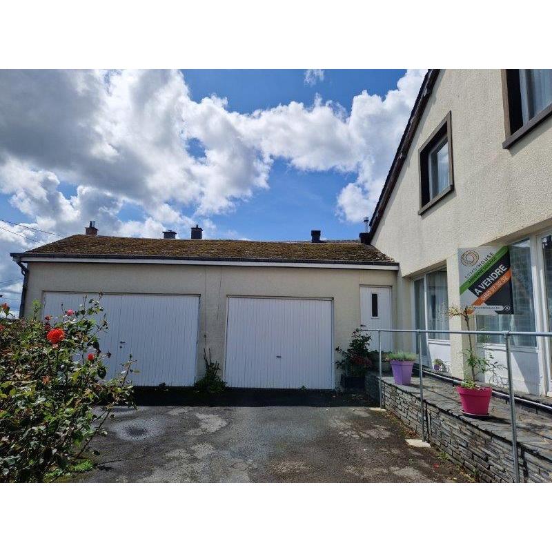 BERTRIX: Mooie woning met atelier, 2 garages, terras, parking - VAS1455