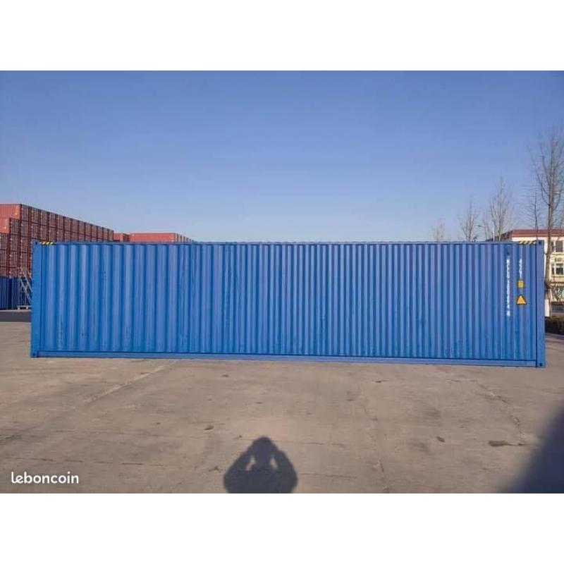 Gebruikte en nieuwe zeecontainers