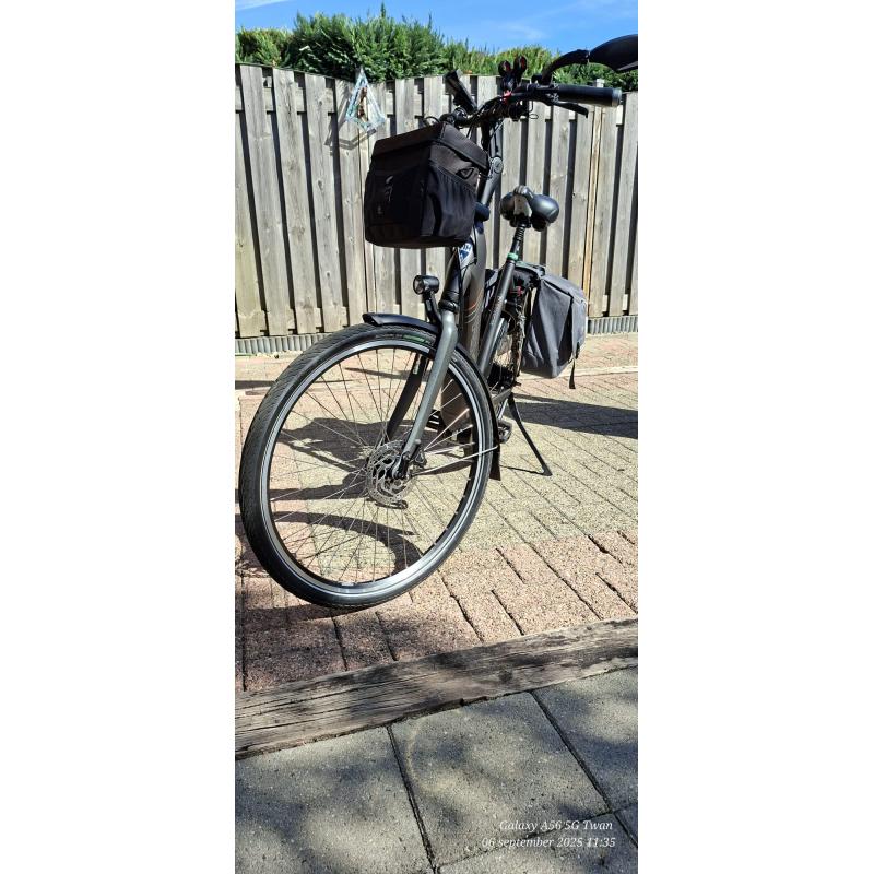 Elektrische RIH Movenda fietsen met tassen - Maat D54 en D58