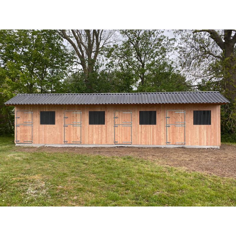 Paardenstallen! Horsestables
