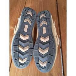 Lederen schoenen met klittenband sluiting maat 43