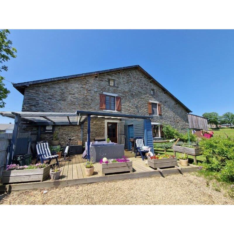 MONCEAU (Bièvre - Ardennen): Ardeense woning met gite op 10a70 – VAS1448