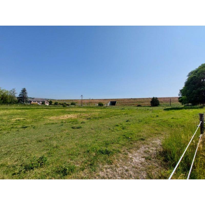 LAVAUX-STE-ANNE : grote grond van 42a 53ca – VAS1449