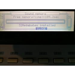 Akai MPC2000XL Sampler/Sequencer