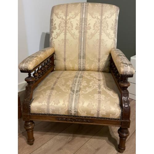 Antieke fauteuil