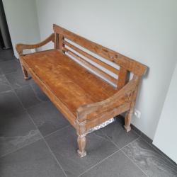 BANK UIT TEAK
