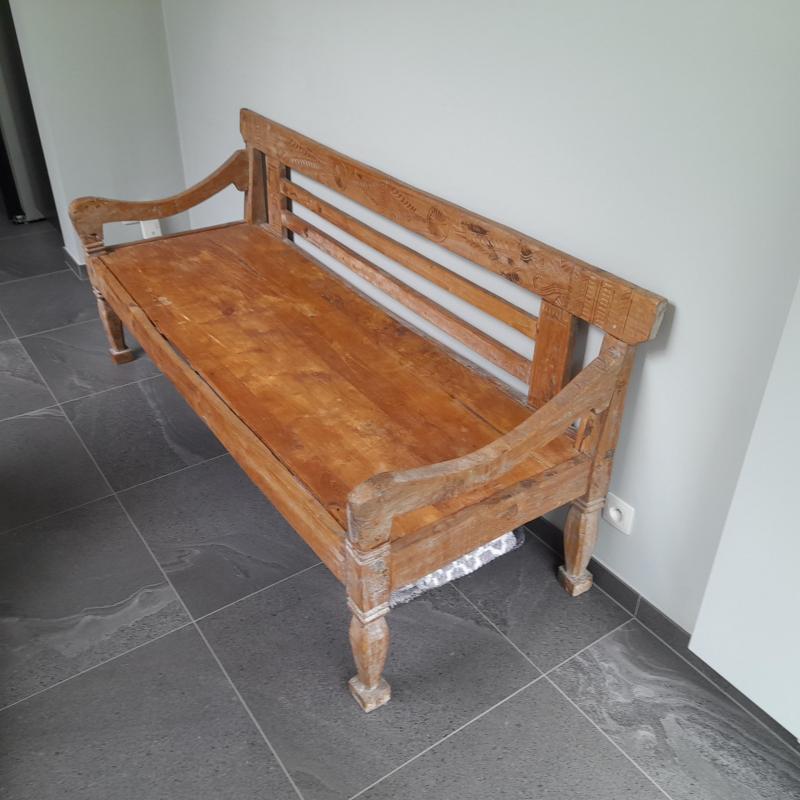BANK UIT TEAK