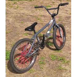 FREESTYLE BMX