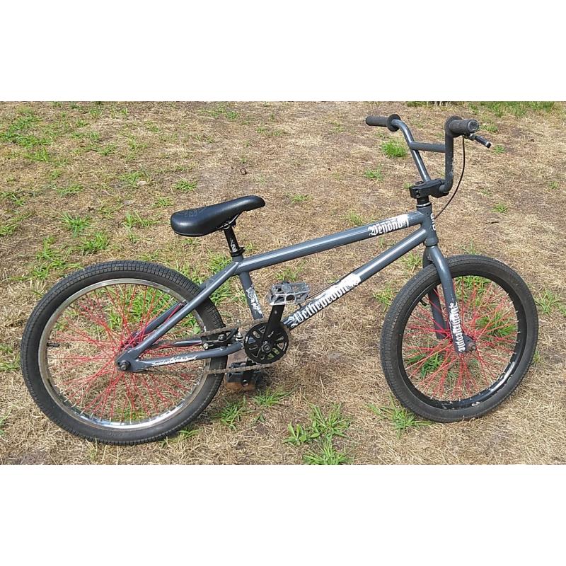 FREESTYLE BMX