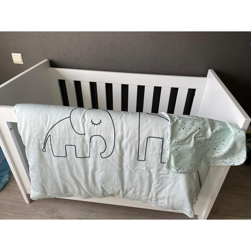 Baby bedje zo goed als nieuw