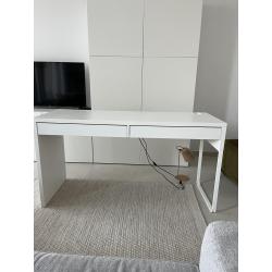 Witte bureau / kaptafel